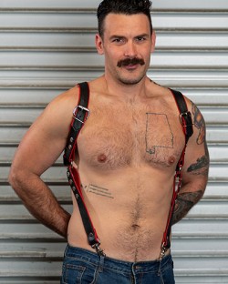 Hunter Harness - Red