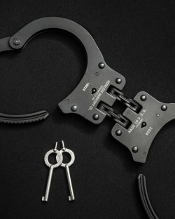 Peerless Hinged Cuffs - Black 