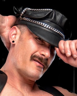 Chain for Biker Cap