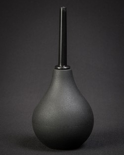 Medium Travel Douche (224ml)