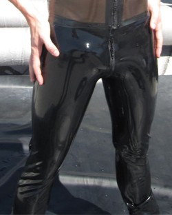 Rubber All-Around Zip Leggings 