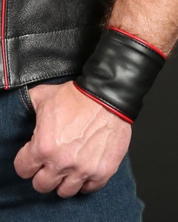 Wristband - Zipper Pocket - 4 Colors